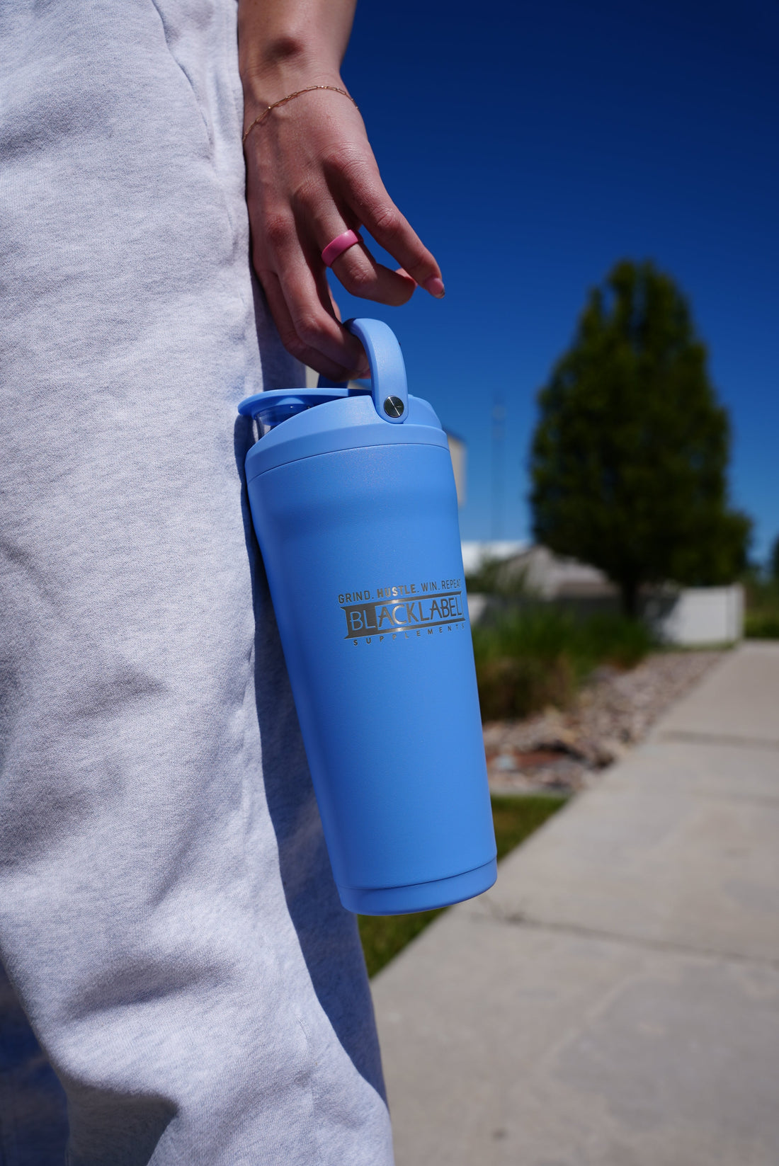 HydroJug 24 oz Insulated Shaker Bottle